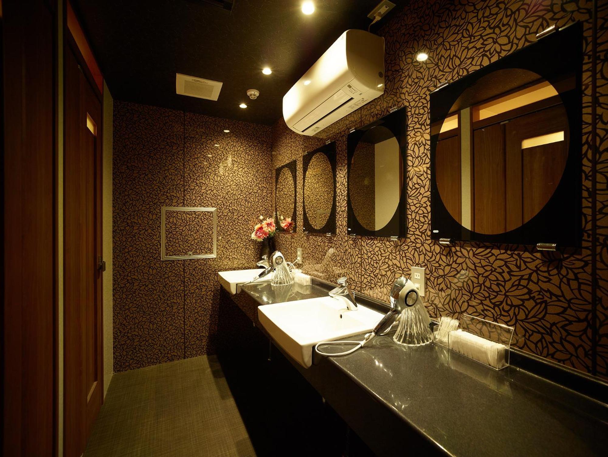Hotel Sunplaza 2 Annex Ōsaka Eksteriør bilde
